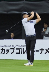 石川、首位で２日目へ　男子プロゴルフ・セガサミー杯－ザ・ノースカントリーＧＣ