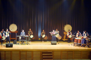 安平　和と洋の音色で聴衆魅了、和太鼓奏者・田村幸崇さんが凱旋コンサート  