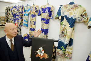 苫駒大で浦島太郎の着物展 「めでたさを表現」
