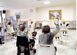 介護付有料老人ホーム セントラル表町 機能訓練や音楽療法に力