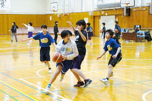 道ＤＣＩへ練習開始 苫選抜「走れるチーム」意識－中学バスケ