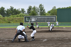 東胆振の１５チーム熱戦　苫支部中学軟式野球が開幕