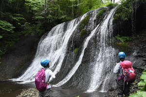 千歳川渓谷ポロソウの滝、清涼感あふれる絶景 