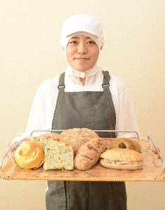 就労支援施設アルドール　来月８日から秋の新作パンを販売 