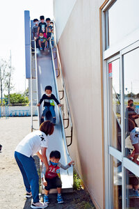 大地震想定し避難訓練　有事に備え行動、安全を確保－駒沢苫小牧幼稚園