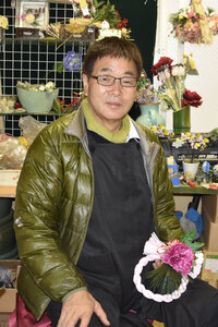  生花店「花のみずの」代表　水野早重さん（６９）<br />
 大好きな花で喜び与えたい 楽しい店づくりを心掛け 季節に合わせたこだわりの装飾