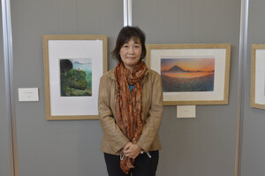 支笏湖ビジターセンターで原画展 倒木テーマに絵物語