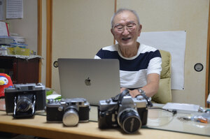 アマチュア写真家 鈴木　穹さん（８５） カメラ通じ重ねた交流 「また、笑顔撮りたい」コロナ禍イベントなく 写真は無償でプレゼント