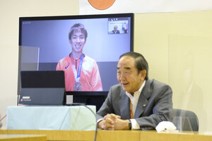 声援がメダル獲得の原動力に―東京五輪男子・卓球　丹羽が苫小牧市長とオンライン会談