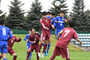 駒大苫、滝川に圧勝―全国高校サッカー選手権道大会が開幕