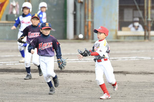 野球の楽しさ体感 小学３年生以下　市内東西チーム交流 少年野球 
