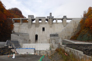 平取ダムの安全確認 道開発局 試験湛水を開始　来年４月供用