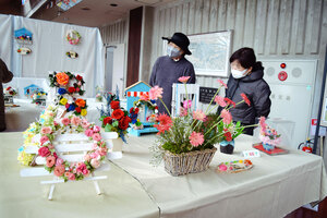 美しい花や手芸並ぶ 文化祭の作品展示会始まる　白老