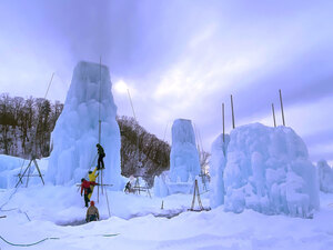 ２９日開幕氷濤まつり　大小３０基の氷像、準備は順調