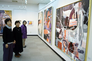 札幌で作品展「三つの個」 苫小牧の菊地さんと北村さん、渡辺さん