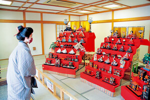 七段飾りのおひなさま展示 登別伊達時代村で３年ぶり