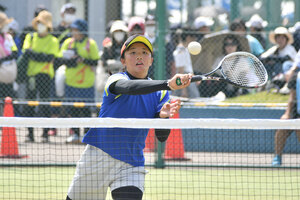 道内勢３組が４回戦へ<br />
高校総体ソフトテニス・女子