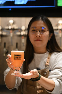 厚真産ハスカップでクラフトビール 地域の魅力詰まった一杯に<br />
錦町の北海道ブルワリー＆ビアキッチン